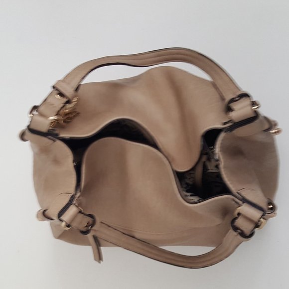 Jessica Simpson Light Blush Large Handbag Hobo Purse with Gold Studs and Strap - Picture 6 of 16